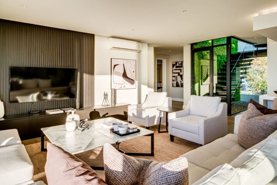 To Let 3 Bedroom Property for Rent in Sea Point Western Cape